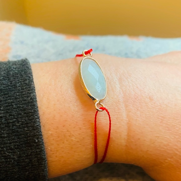 ✨18K Faceted Moonstone✨ Red Thread Bracelet✨ Kabbalah ✨ Red Silk String✨ - Picture 3 of 6